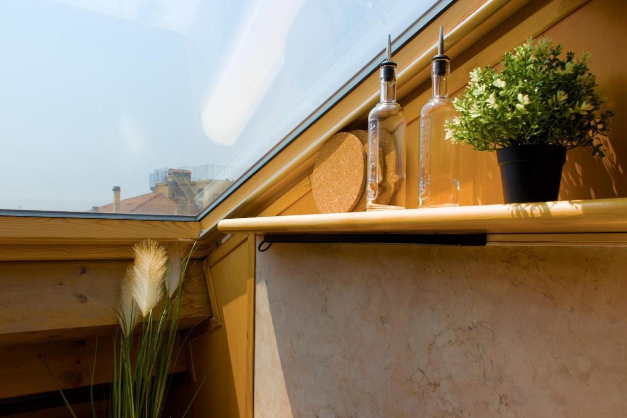 Mazzini Rooftop Parcheggio Free Vicino All'Arena 베로나 외부 사진